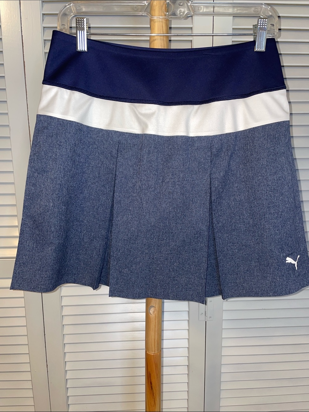 NWOT Puma Navy, White & Heathered Blue Pleated Golf Skort Sz M